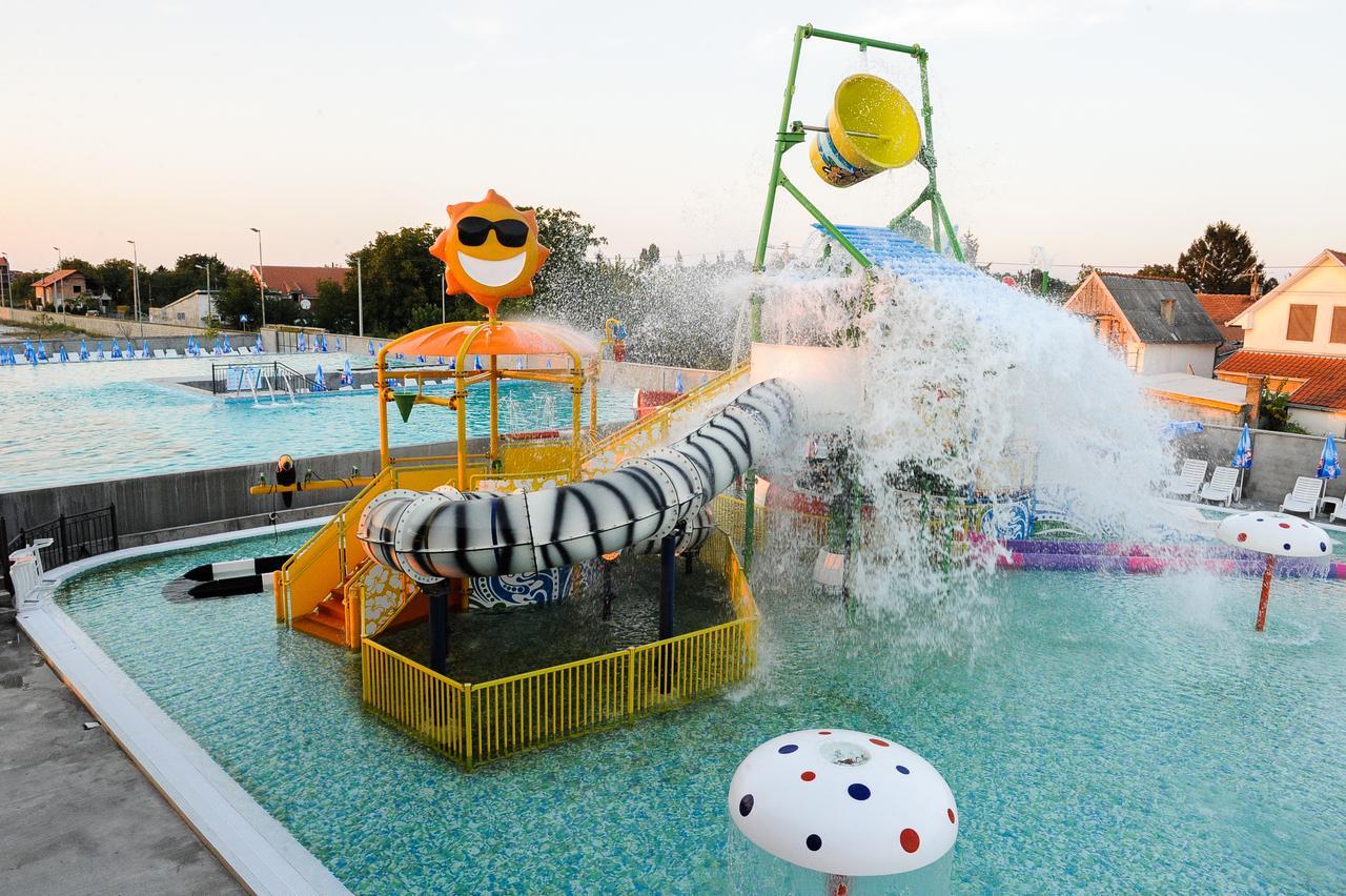 Garni Hotel Hollywoodland Wellness & Aquapark Belgrad Zewnętrze zdjęcie